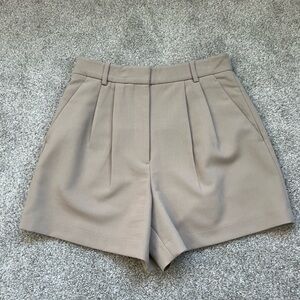 Abercrombie and Fitch Sloane High Waisted Shorts - 26/2 - Tan